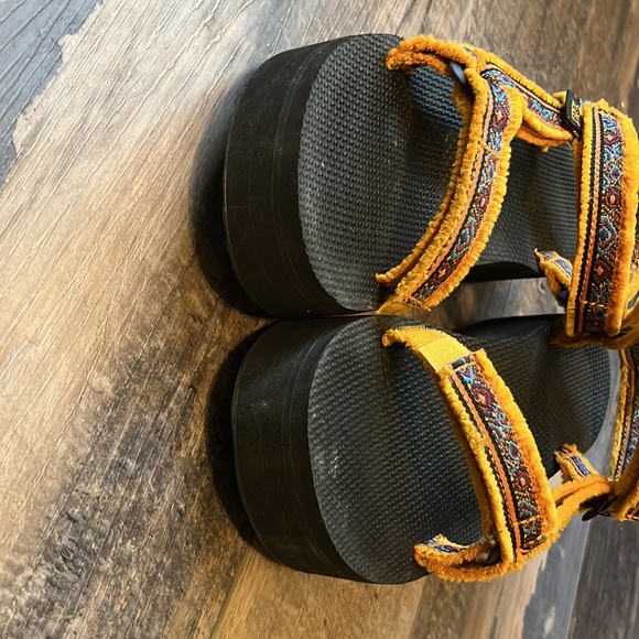 (7) TEVA Women's Yellow Tribal Maressa Platform Sandal - Picture 10 of 12